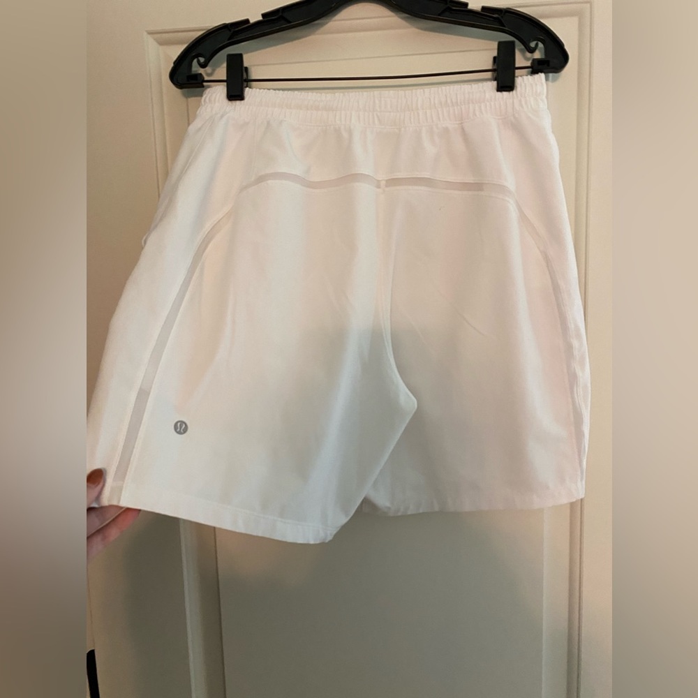 MENS LULULEMON Running Shorts // White // size M